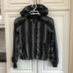 EUC Ivivva by Lululemon girl’s sparkled hooded windbreaker jacket